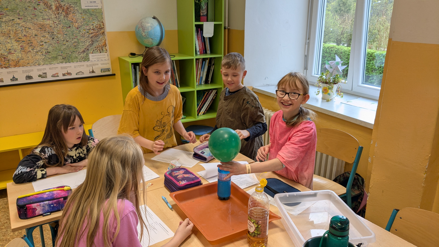 CA - Vlastnosti a skupenství látek