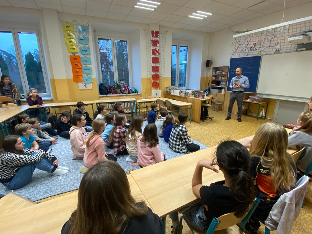 Reportážní foto - Beseda s panem spisovatelem Václavem Dvořákem