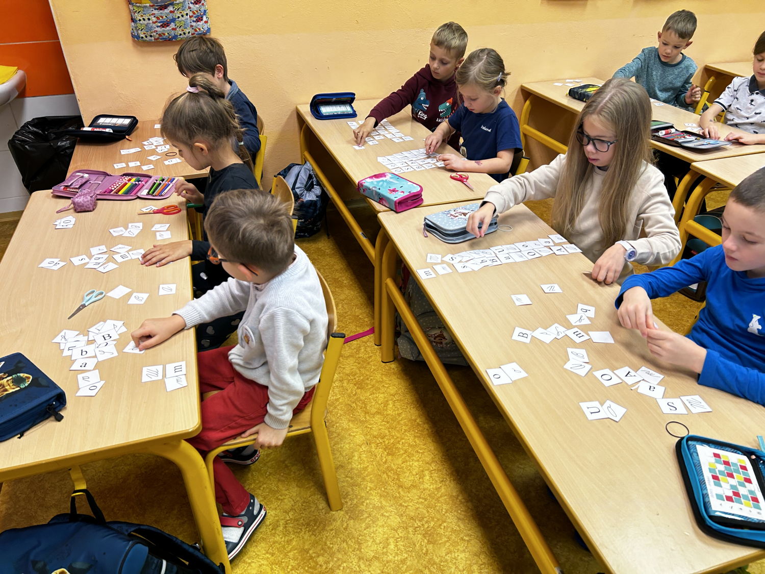 Reportážní foto - Hrajeme si s písmeny a čísly
