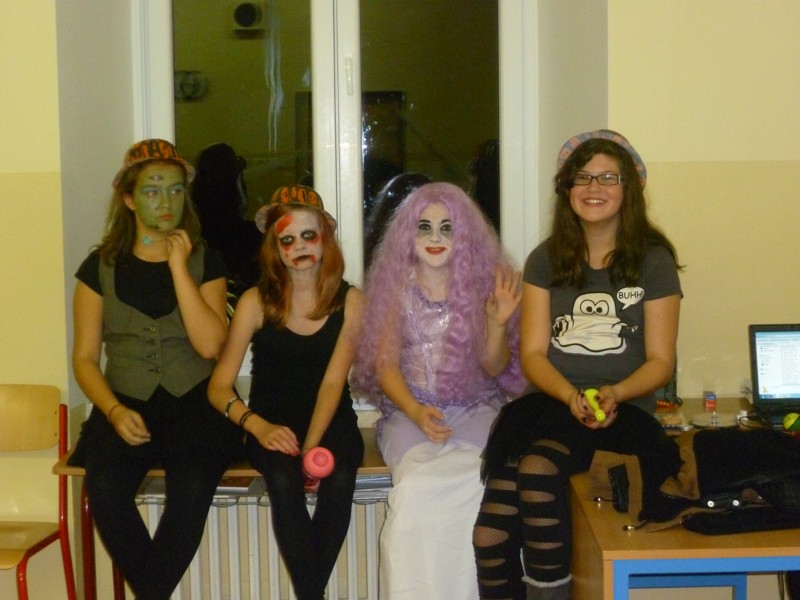 Halloweenské spaní ve škole Halloweenské spaní ve škole